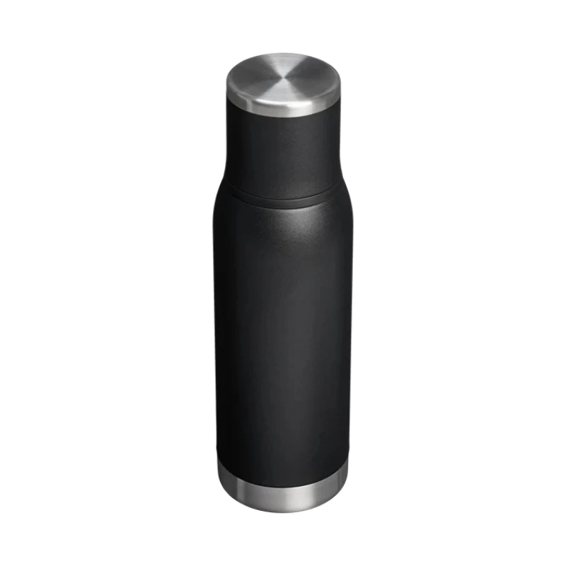 Garrafa térmica com isolamento a vácuo STANLEY Adventure To-Go 0,75L preto mate