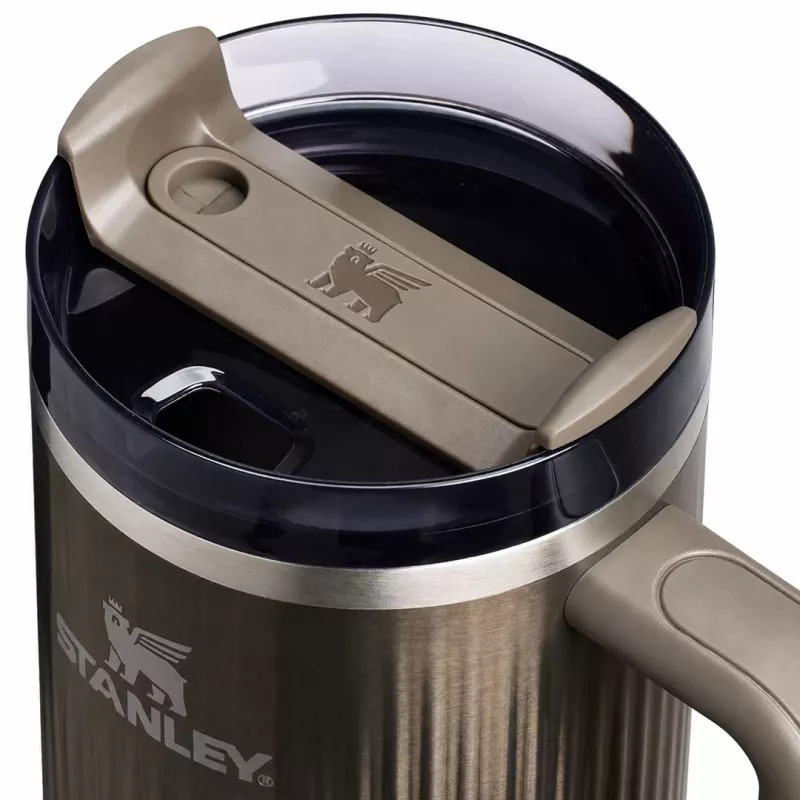 Copo térmico STANLEY Quencher H2.O Fluted 1,18 l GunMetal Shine