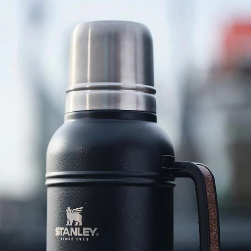 STANLEY garrafa térmica The Artisan 1,4L preto