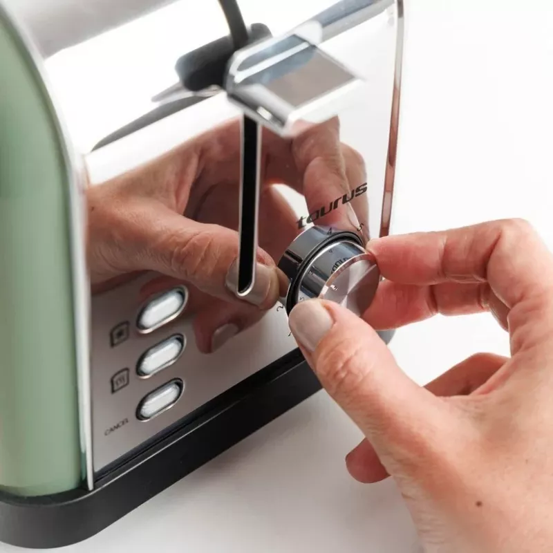 Torradeira Taurus Vintage em Verde-oliva, 1500 W, 2 ranhuras longas, 7 níveis de tostagem, descongelar, aquecer, Aço inoxidável