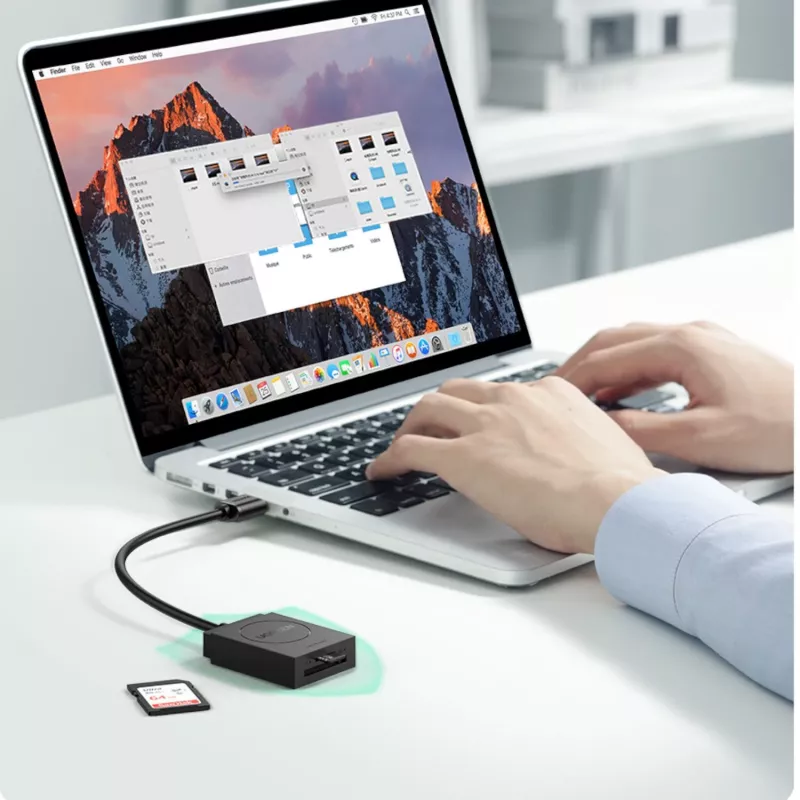 UGREEN Leitor de cartões USB 3.0 com dupla ranhura para cartões SD/TF – transferência de dados de 5 Gbit/s