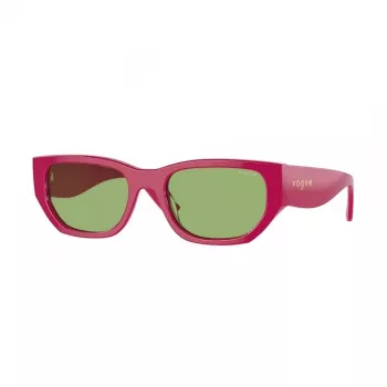 Óculos de sol de borboleta VOGUE para mulher VO5586S31602 - Armação rosa transparente, lentes cinzento-escuro, 53 mm de largura da lente