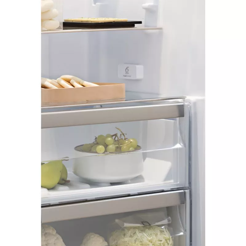 Frigorífico independente Whirlpool SW8 AM2Y WR2, 363L, branco, classe de eficiência energética E